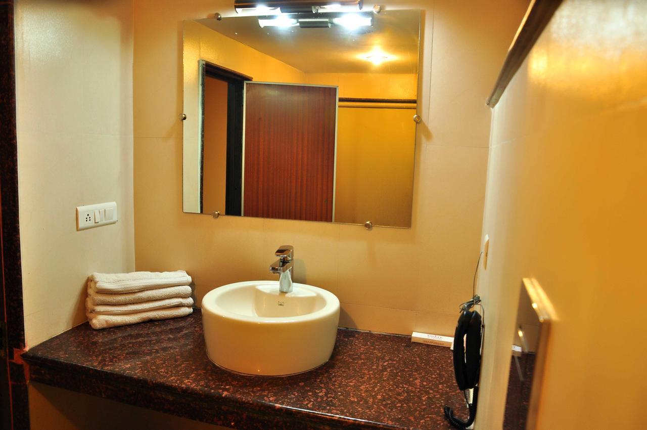 Hotel Unite Pathankot Exterior photo